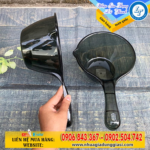 Gáo nhựa trong suốt độ bền cao Gáo nhựa trong suốt độ bền cao