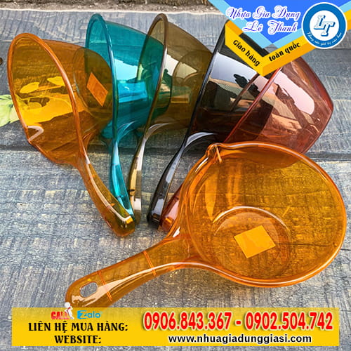 Gáo nhựa trong suốt giá sỉ rẻ chất lượng Gáo nhựa trong suốt giá sỉ rẻ chất lượng