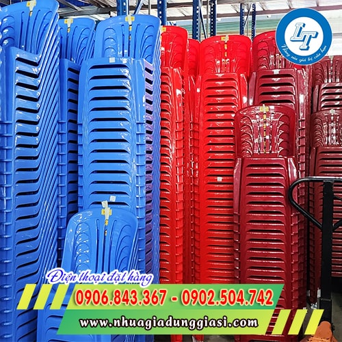 Ghế dựa nhỏ đủ màu Ghế dựa nhỏ đủ màu