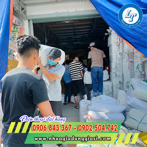 Ghế dựa nhỏ ship hàng