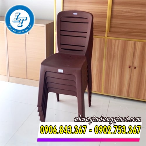 Ghế dựa sọc ngang Ghế dựa sọc ngang