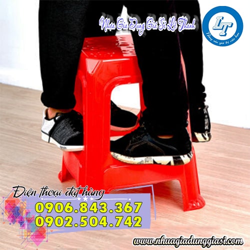 Ghế nhựa cao vững chắc chịu lực tốt