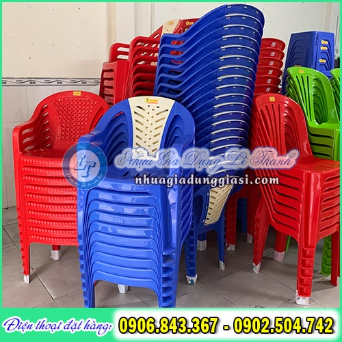 Ghế nhựa tựa lưng đủ màu đủ kích thước Ghế nhựa tựa lưng đủ màu đủ kích thước