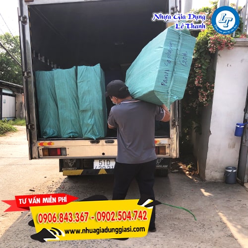 Ghế nhựa tựa lưng giao nhanh