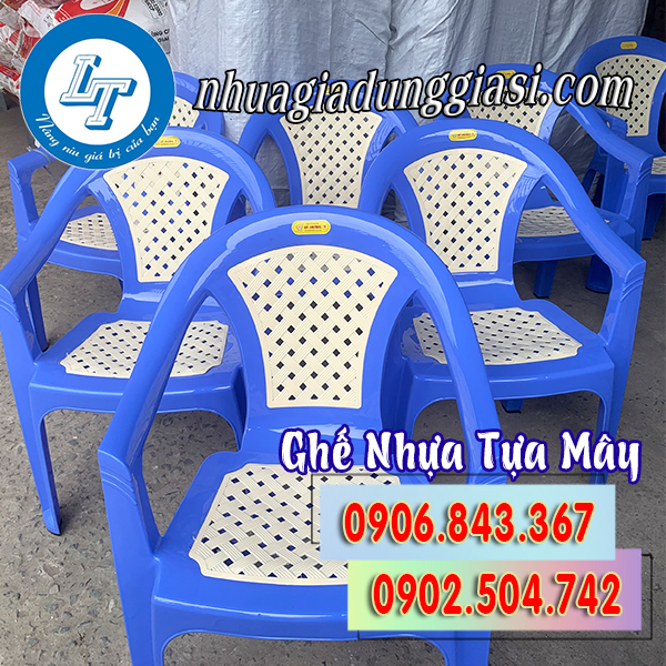 Ghế nhựa tựa mây chất lượng