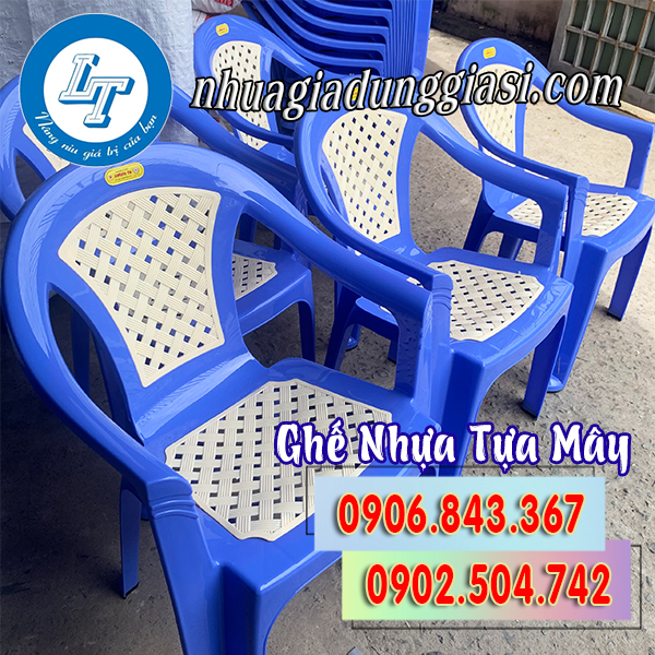 Ghế nhựa tựa mây giá rẻ