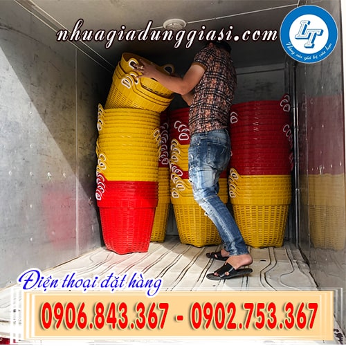 Giao cần xé nhựa