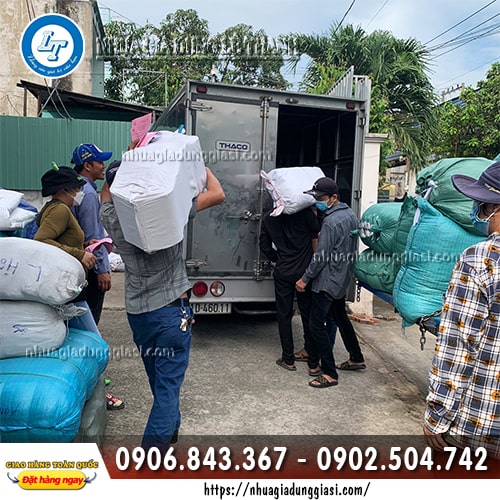 Giao hàng nhanh chóng cam kết đúng số lượng Giao hàng nhanh chóng cam kết đúng số lượng