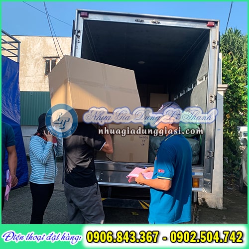 Giao hàng nhanh chóng đúng đủ theo yêu cầu