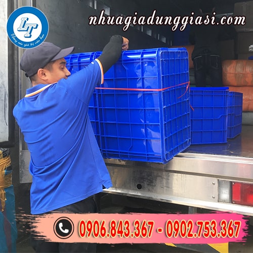 Giao hàng sóng nhựa tại TP.HCM Giao hàng sóng nhựa tại TP.HCM