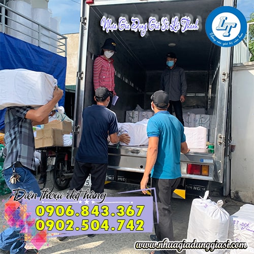 Giao hàng tận nơi đúng hẹn đúng yêu cầu Giao hàng tận nơi đúng hẹn đúng yêu cầu