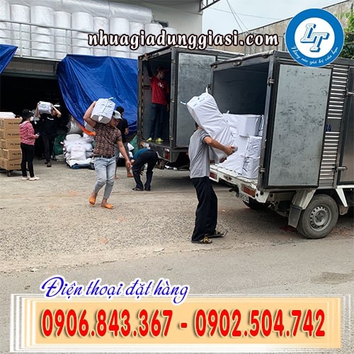 Giao hàng tận nơi hỗ trợ đổi trả Giao hàng tận nơi hỗ trợ đổi trả