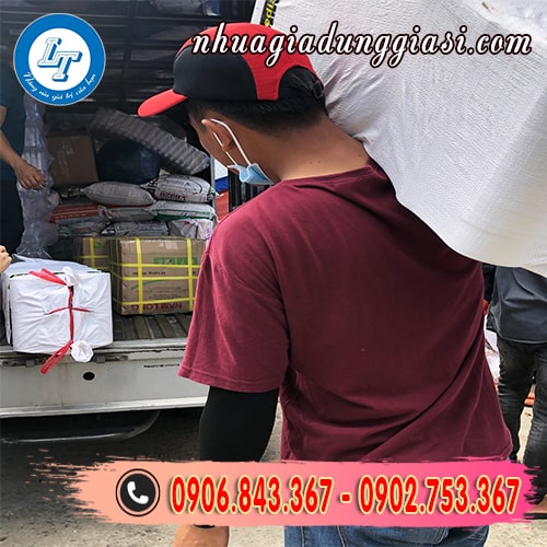 Giao hàng thùng nhựa 80l