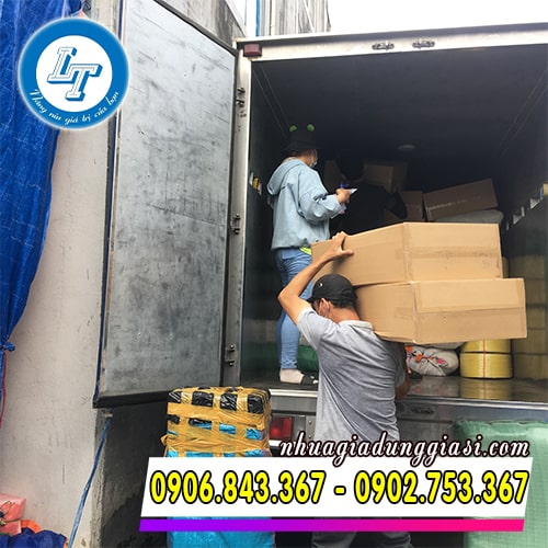 Giao kệ đựng chén bát