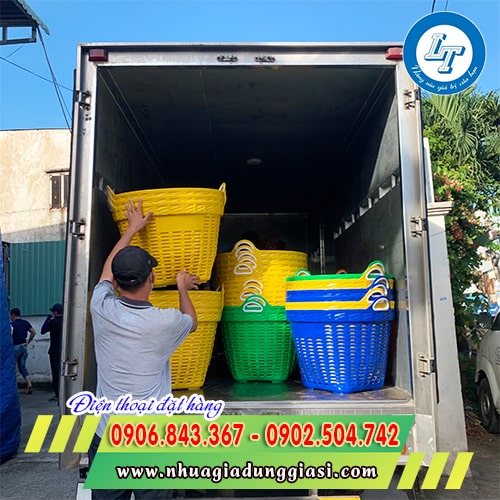 Giao nhanh tận nơi cần xé nhựa