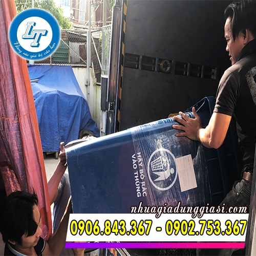 Giao xe rác cho khách