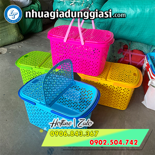 Giỏ nhựa 2 quai nắp đậy Giỏ nhựa 2 quai nắp đậy