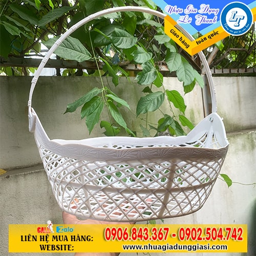 Giỏ nhựa đựng quà Tết quai xách tiện lợi Giỏ nhựa đựng quà Tết quai xách tiện lợi
