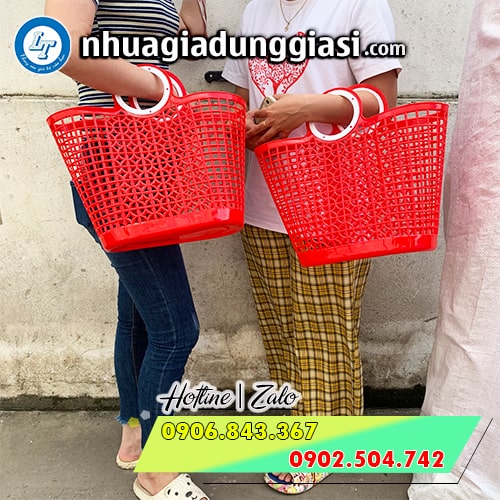Giỏ nhựa nhỏ đi chợ tiện lợi thân thiện với môi trường Giỏ nhựa nhỏ đi chợ tiện lợi thân thiện với môi trường