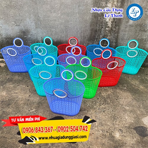 Giỏ xách nhựa màu sắc nổi bật Giỏ xách nhựa màu sắc nổi bật