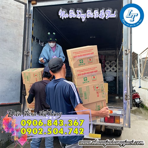 Hoạt động giao hàng vận chuyển tại Lê Thanh