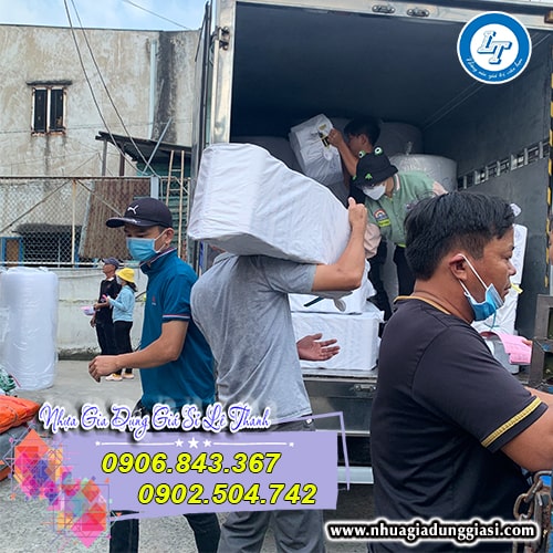 Hộp đựng khăn giấy giá rẻ giao nhanh đúng hẹn