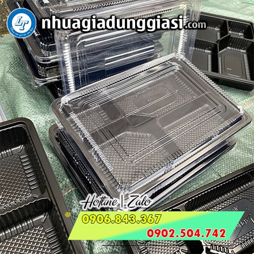 Hộp nhựa đế đen 4 ngăn HT25 Hộp nhựa đế đen 4 ngăn HT25