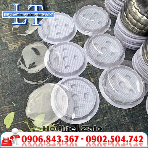 Hộp nhựa đựng bánh bông lan mỏng nhẹ Hộp nhựa đựng bánh bông lan mỏng nhẹ
