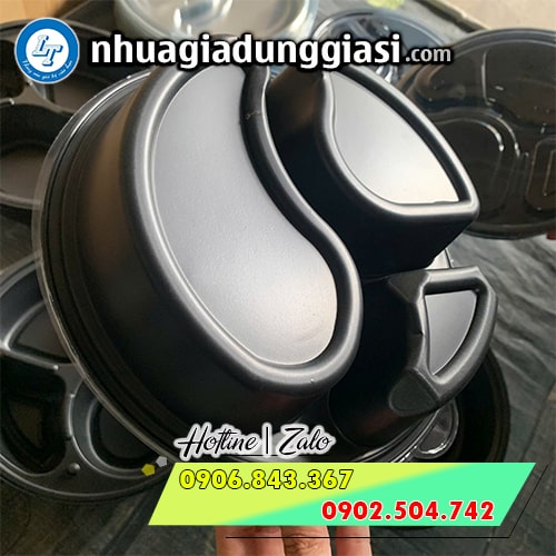 Hộp nhựa đựng cơm 3 ngăn tròn đế bằng Hộp nhựa đựng cơm 3 ngăn tròn đế bằng