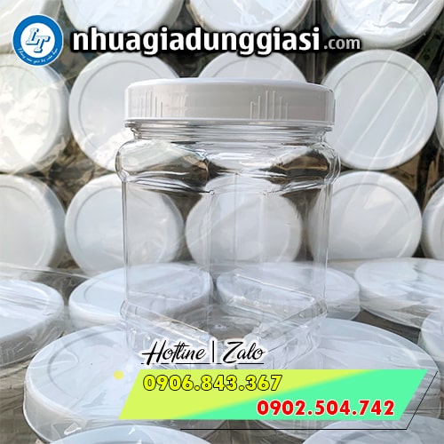 Hũ nhựa vuông dày dặn chịu lực tốt Hũ nhựa vuông dày dặn chịu lực tốt