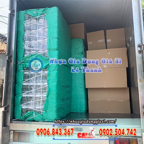 Hũ nhựa vuông giao hàng tận nơi Hũ nhựa vuông giao hàng tận nơi