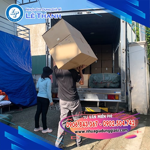 Hũ nhựa vuông giao nhanh