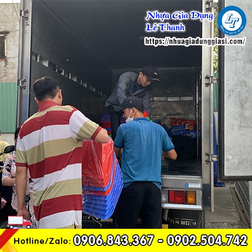 Kệ chén 4 tầng giao hàng tận nơi Kệ chén 4 tầng giao hàng tận nơi