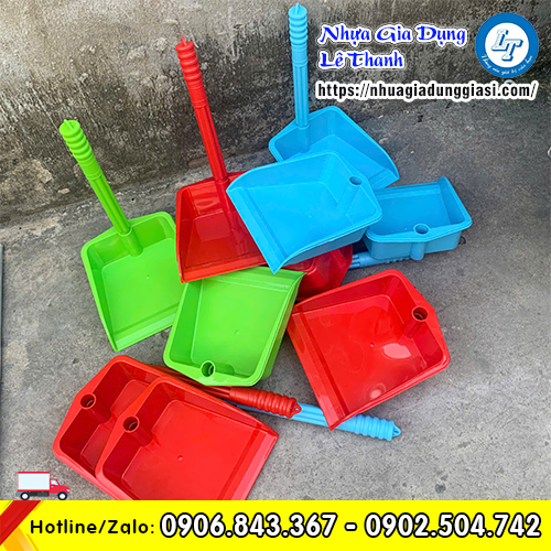 Ky nhựa hốt rác cán rời tiện lợi Ky nhựa hốt rác cán rời tiện lợi