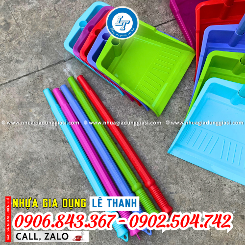 Ky rác nhựa cán dài bỏ sỉ đủ màu Ky rác nhựa cán dài bỏ sỉ đủ màu