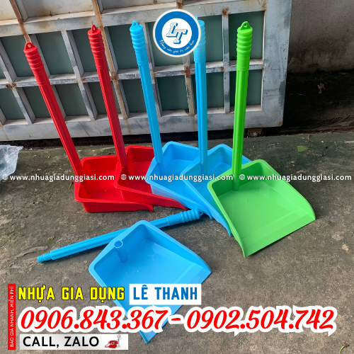 Ky rác nhựa cán dài rời Ky rác nhựa cán dài rời