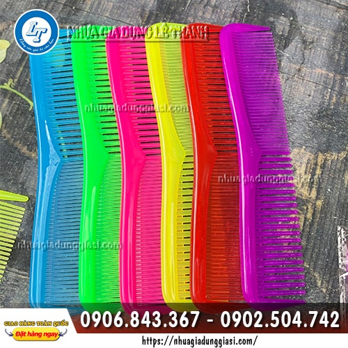 Lược nhựa chải tóc nhiều màu sắc Lược nhựa chải tóc nhiều màu sắc