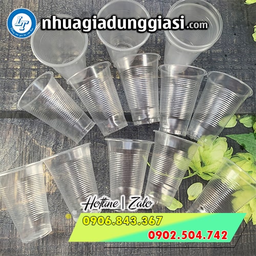 Ly nhựa sọc đáy bằng Ly nhựa sọc đáy bằng
