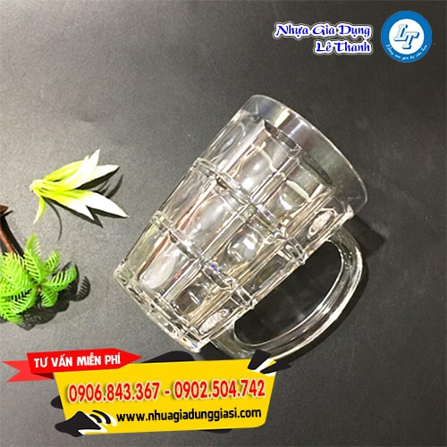 Ly nhựa uống bia dày dặn đẹp mắt