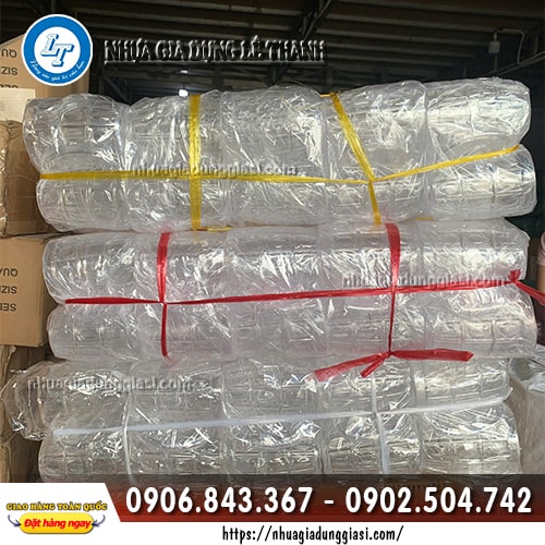 Ly nhựa uống nước có tay cầm giá sỉ Ly nhựa uống nước có tay cầm giá sỉ