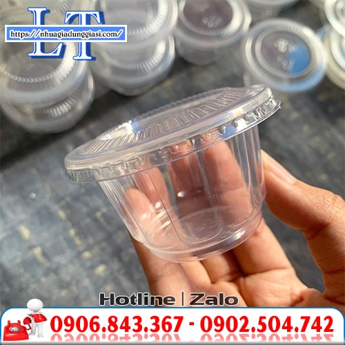 Ly rau câu hoa mai nhỏ gọn Ly rau câu hoa mai nhỏ gọn