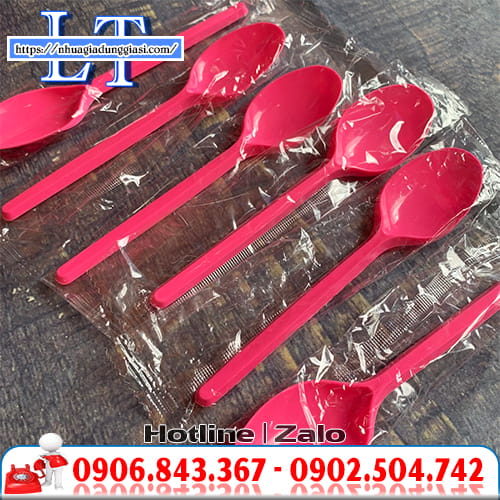 Muỗng nhựa bọc màng 15cm Muỗng nhựa bọc màng 15cm