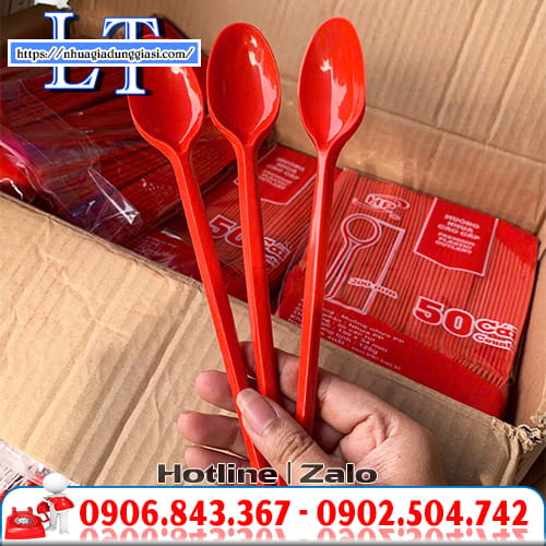Muỗng nhựa dài 20cm Muỗng nhựa dài 20cm
