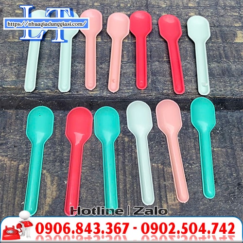 Muỗng nhựa nhỏ Muỗng nhựa nhỏ