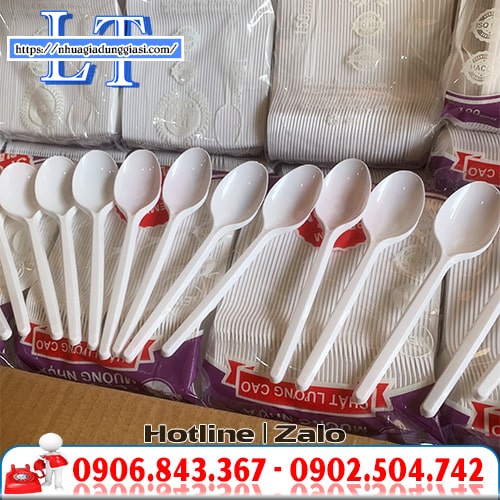 Muỗng nhựa trà sữa 15cm Muỗng nhựa trà sữa 15cm