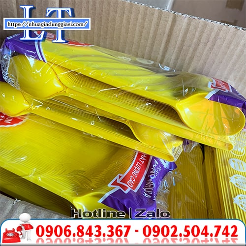 Muỗng nhựa trà sữa 20cm Muỗng nhựa trà sữa 20cm