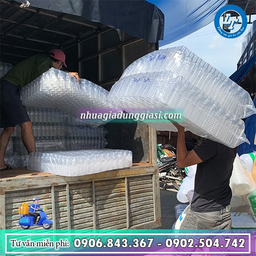 Nhận bỏ sỉ chai nhựa tận nơi Nhận bỏ sỉ chai nhựa tận nơi