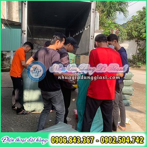 Nhận giao hàng tận nơi miễn phí khu vực TPHCM Nhận giao hàng tận nơi miễn phí khu vực TPHCM