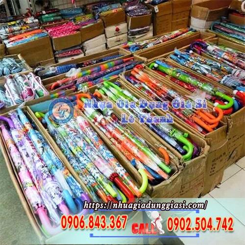 Ô dù cầm tay sỉ rẻ đủ màu Ô dù cầm tay sỉ rẻ đủ màu