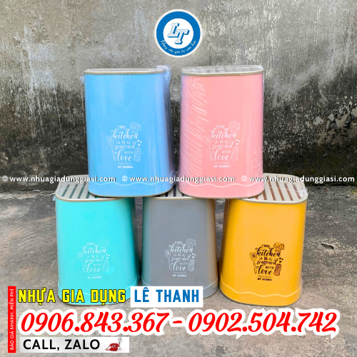 Ống dao nhựa màu sắc đa dạng Ống dao nhựa màu sắc đa dạng